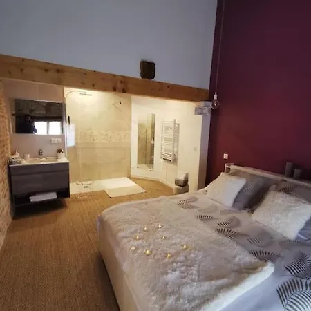 Holiday home Le Jardin Secret Et Au Temps Suspendu