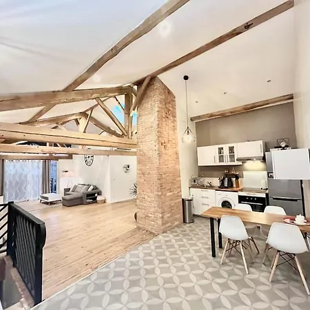 Holiday home Le Jardin Secret Et Au Temps Suspendu *